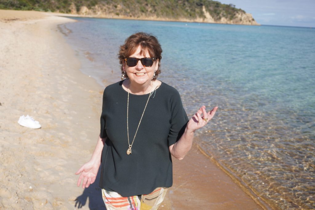 Bernadette McClelland Chief Influence Officer of The Sales Leadership Academy helps CEOs, Founders and Sales Leaders to amplify their influence, increase pipeline predictability and improve forecast accuracy through story, strategy, self leadership and sales leadership.
